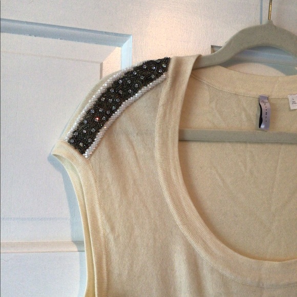 NWOT - IISLI Short Sleeved Sweater - Picture 2 of 2